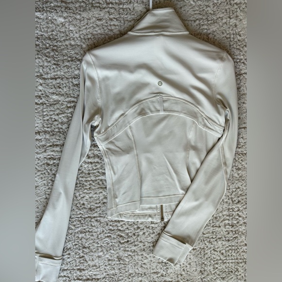 lululemon Ivory/Gold Cropped Define Jacket 6 NWOT - Picture 5 of 7